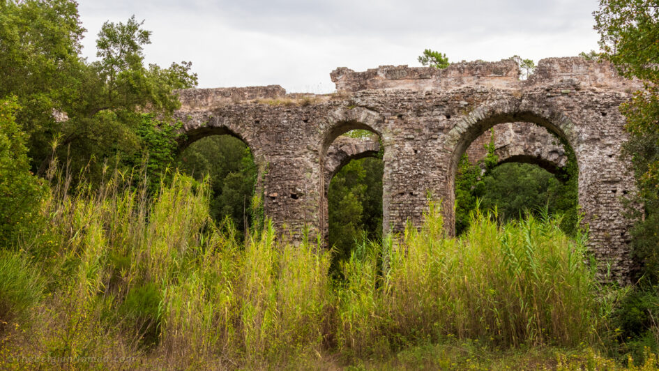 Cesse Aqueduct - Wikipedia